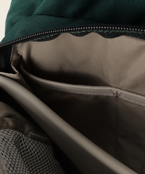 JOURNAL STANDARD relume（ジャーナルスタンダード　レリューム）の「【THE NORTH FACE / ザ ノースフェイス】 Boulder Daypack（ショルダーバッグ・メンズ・ブラック/グリーン・FREE）」の13枚目の写真