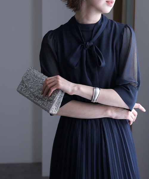 atlo(アトロ)の「袖あり&ロング パーティー ドレス ラメ お呼ばれ 結婚式 フォーマル オケージョンドレス 二次会 成人式 (ドレス・レディース・ブラック/グレー/ネイビー・L/M)」の3枚目の写真