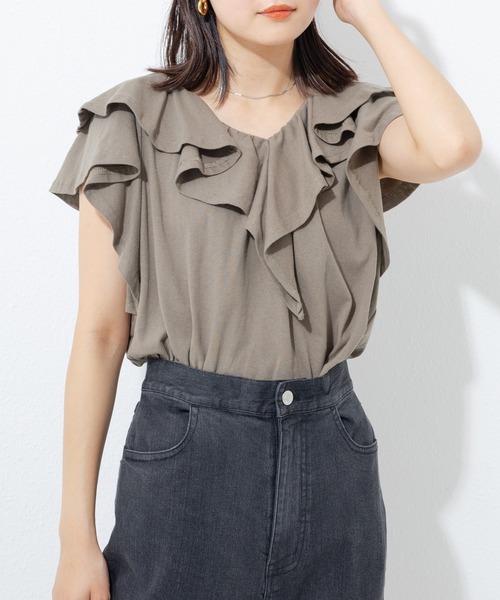 LAVEANGE(ラビアンジェ)の「フリルカットブラウス(Tシャツ/カットソー・レディース・カーキ/ブラック/オフホワイト・M/LL/3L/4L/5L)」の22枚目の写真