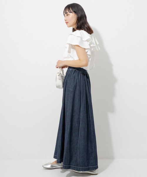 LAVEANGE(ラビアンジェ)の「フリルカットブラウス(Tシャツ/カットソー・レディース・カーキ/ブラック/オフホワイト・M/LL/3L/4L/5L)」の11枚目の写真