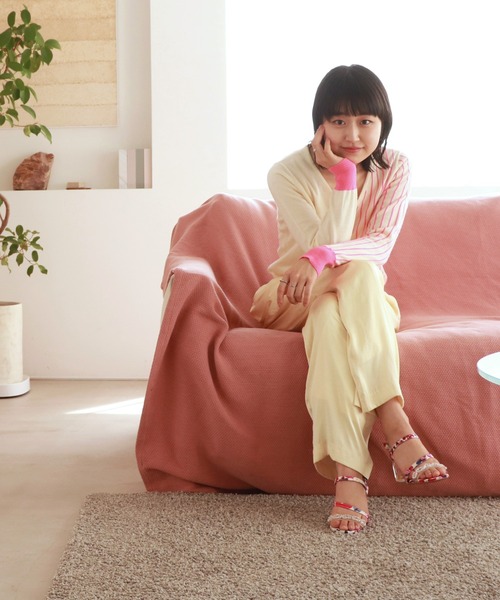 Bridget Birkin(ブリジットバーキン)の「【Bridget Birkin】フラワークリアヒールストラップサンダル(532010)(サンダル・レディース・ブラック/ホワイト/ピンク/マルチ・22.5/23/23.5/24/24.5)」の4枚目の写真