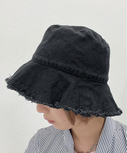 apres jour mignon(アプレジュールミニョン)の「【apresjour mignon×ARIAZ】フリンジバケットハット(ハット・レディース・ブラック/アイボリー・ONESIZE)」の5枚目の写真