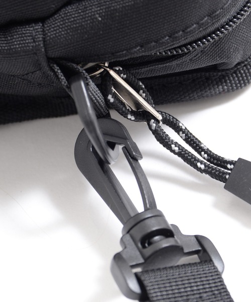 Arnold Palmer(アーノルドパーマー)の「アンブレラ スペック 撥水 ショルダーバッグ(ショルダーバッグ・レディース・ブルー系その他/ブラック/ホワイト系その他・F)」の9枚目の写真