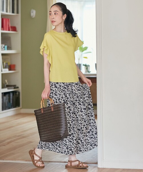 ANY（エニィ）の「【洗濯機可能】ライトリネンクロス　フレアスリーブ（シャツ/ブラウス・レディース・ブラック系6/ブラック系5/ベージュ系/ブラック系/イエロー系・F）」の7枚目の写真