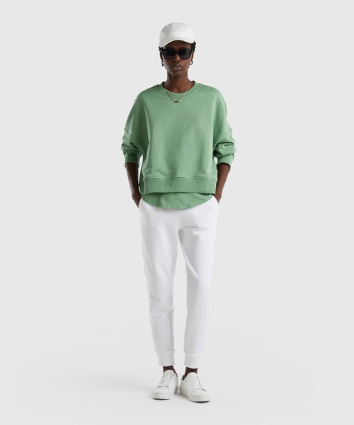 BENETTON (UNITED COLORS OF BENETTON)(ベネトンユナイテッドカラーズオブベネトン)の「ドロップショルダーボックスカットスウェットトレーナー(スウェット・レディース・ホワイト/グリーン/ブラック・SMALL/MEDIUM)」の5枚目の写真