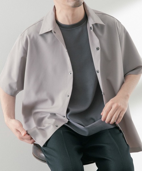 ITEMS URBANRESEARCH（アイテムズ アーバンリサーチ）の「TRストレッチ 半袖シャツ（シャツ/ブラウス・メンズ・ベージュ/ブラック/ブルー/グレー・LARGE/MEDIUM）」の10枚目の写真