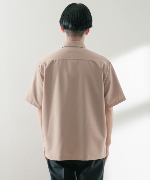 ITEMS URBANRESEARCH（アイテムズ アーバンリサーチ）の「TRストレッチ 半袖シャツ（シャツ/ブラウス・メンズ・ベージュ/ブラック/ブルー/グレー・LARGE/MEDIUM）」の16枚目の写真
