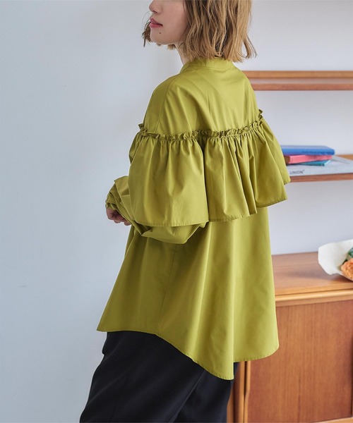 titivate(ティティベイト)の「フリルデザインシャツブラウス(シャツ/ブラウス・レディース・ブルー系その他/オリーブ/グレイッシュベージュ/ブラック/オフホワイト・S/M)」の15枚目の写真