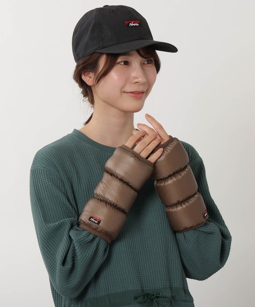 NANGA（ナンガ）の「MOUNTAIN LODGE DOWN WRIST GAITERS / マウンテンロッジダウンリストゲイター（アームカバー・レディース・ライム/ブラック/モカ/イエロー/オレンジ系/ブルー系・M/S）」の16枚目の写真