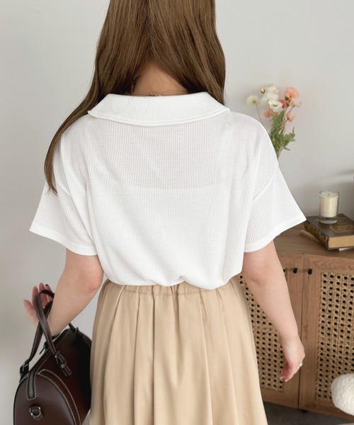 apres jour(アプレジュール)の「ワッフルポロトップス【ZOZOTOWN限定アイテム】(Tシャツ/カットソー・レディース・オフホワイト/ライトブルー/ピンク・フリー/X-LARGE)」の7枚目の写真