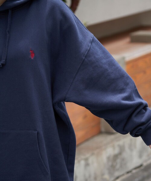 PUBLUX(パブリュクス)の「U.S. POLO ASSN./ユーエスポロアッスン 別注ワンポイントロゴ刺繍スウェットパーカー/裏起毛パーカー/スウェットフーディー/ユニセックス(限定展開)(パーカー・メンズ・グリーン/ライトグレー/オフホワイト/ネイビー/ブルー/ブラック・LARGE/SMALL/MEDIUM)」の19枚目の写真