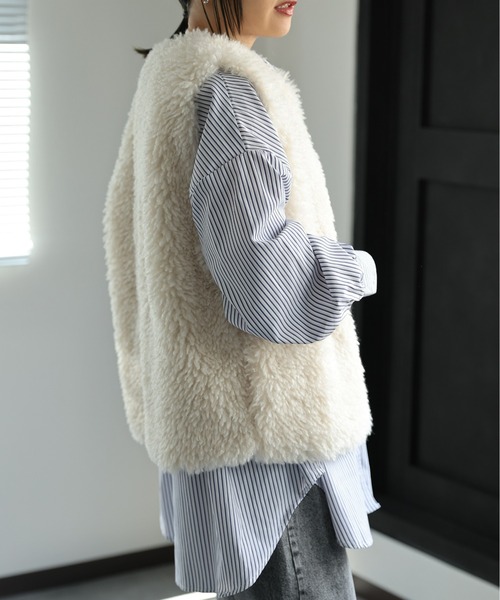 ap retro（アプレトロ）の「プードルフェイクファーベスト／ジレ（ベスト・レディース・チャコールグレー/ベージュ/モカ/アイボリー/ブラウン・FREE）」の10枚目の写真