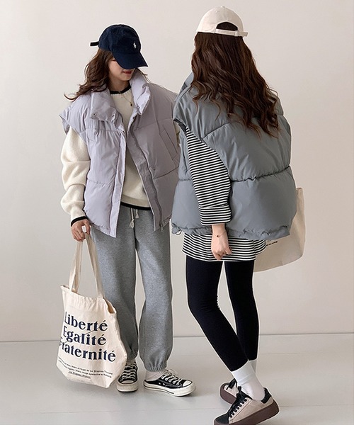 VitaFelice（ヴィータフェリーチェ）の「ボリューム中綿ベスト パデッドベスト スタンドカラー（その他アウター・レディース・グレー/ブラック/アイボリー/ライトグレー・FREE）」の13枚目の写真