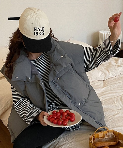 VitaFelice（ヴィータフェリーチェ）の「ボリューム中綿ベスト パデッドベスト スタンドカラー（その他アウター・レディース・グレー/ブラック/アイボリー/ライトグレー・FREE）」の20枚目の写真