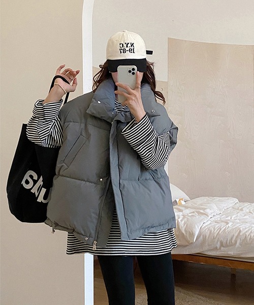 VitaFelice（ヴィータフェリーチェ）の「ボリューム中綿ベスト パデッドベスト スタンドカラー（その他アウター・レディース・グレー/ブラック/アイボリー/ライトグレー・FREE）」の17枚目の写真