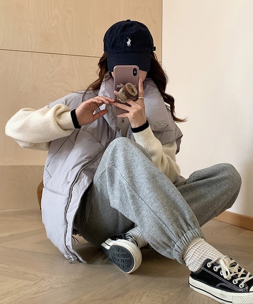 VitaFelice（ヴィータフェリーチェ）の「ボリューム中綿ベスト パデッドベスト スタンドカラー（その他アウター・レディース・グレー/ブラック/アイボリー/ライトグレー・FREE）」の5枚目の写真