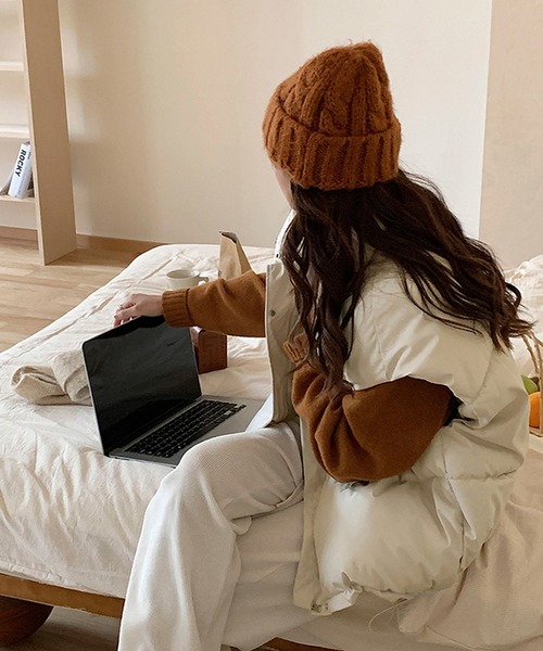 VitaFelice（ヴィータフェリーチェ）の「ボリューム中綿ベスト パデッドベスト スタンドカラー（その他アウター・レディース・グレー/ブラック/アイボリー/ライトグレー・FREE）」の9枚目の写真