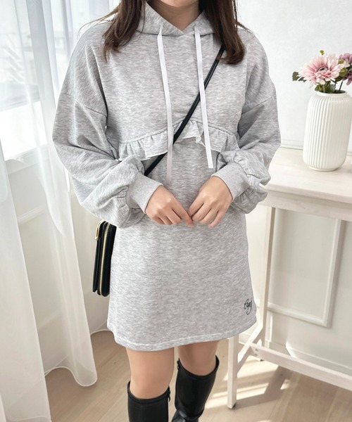 プトマヨ フリル付き 前後ガールプリントフリルパーカーミニワンピ 白 プトマヨ フリル付き 前後ガールプリントフリルパーカーミニワンピ 白