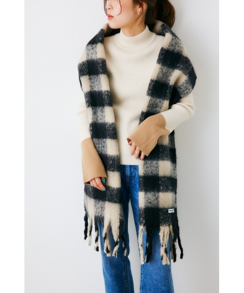 RODEO CROWNS WIDE BOWL（ロデオクラウンズワイドボウル）の「アソートマフラー（マフラー・レディース・ブルー系その他/ピンク系その他/パープル系その他/ブラック系その他・FREE）」の2枚目の写真