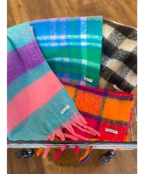 RODEO CROWNS WIDE BOWL（ロデオクラウンズワイドボウル）の「アソートマフラー（マフラー・レディース・ブルー系その他/ピンク系その他/パープル系その他/ブラック系その他・FREE）」の18枚目の写真