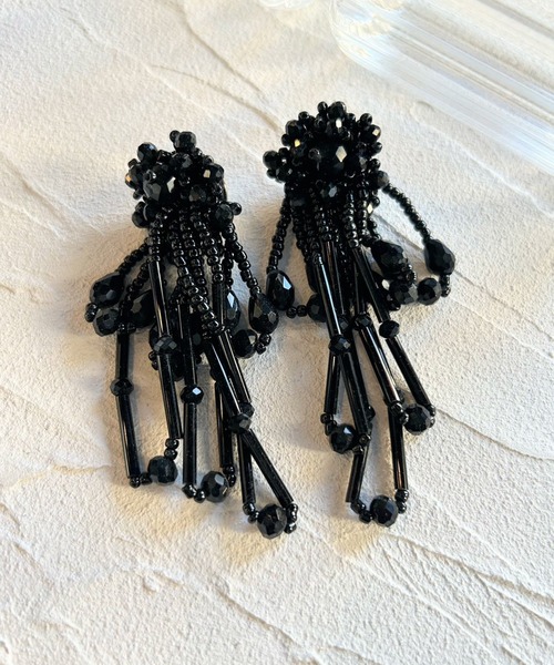 amplis（アンプリス）の「ボリューミードレープピアス/ted pierce（ピアス（両耳用）・レディース・シルバー/ブラック・FREE）」の2枚目の写真