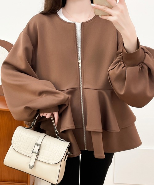 ECLIN（エクラン）の「ダンボールニットフリルノーカラージャケット（ノーカラージャケット・レディース・アイボリー/ブラック/モカ/グレー・M/L）」の4枚目の写真