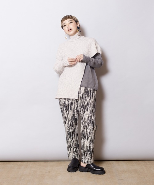 OSMOSIS（オズモーシス）の「ジャガードテーパードパンツ（その他パンツ・レディース・ブルー/ブラック・ONE SIZE）」の20枚目の写真