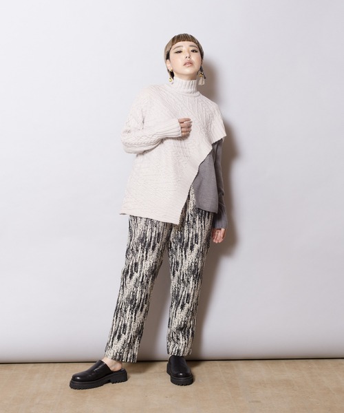 OSMOSIS（オズモーシス）の「ジャガードテーパードパンツ（その他パンツ・レディース・ブルー/ブラック・ONE SIZE）」の21枚目の写真