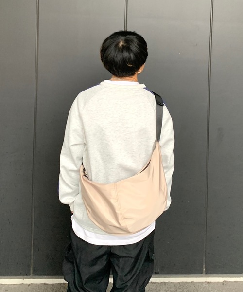 SHEPP（シープ）の「袖ライン ゲームシャツスウェット（スウェット・レディース・ネイビー/グレー・L/M）」の17枚目の写真