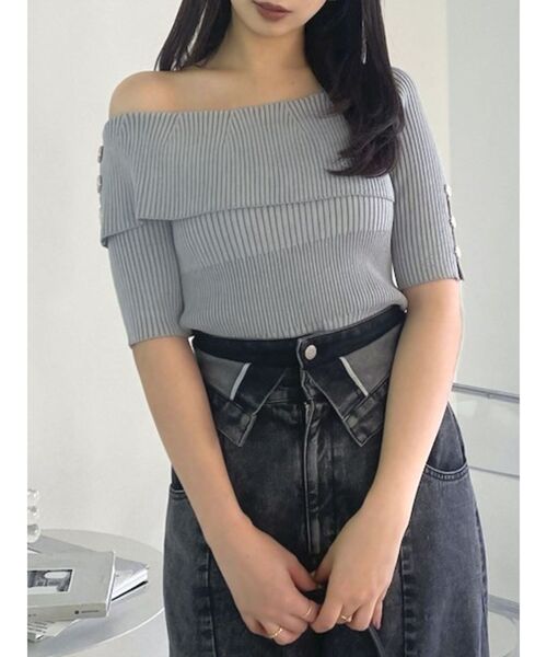 dazzlin（ダズリン）の「アンバランスボタンハーフスリーブニット（ニット/セーター・レディース・オレンジ/アイボリー/グレー/ブラック・FREE）」の8枚目の写真