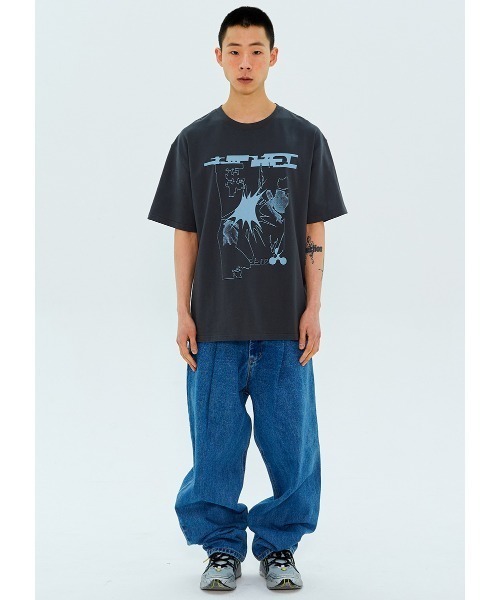 NASTY KICK(ナスティーキック)の「A'GEM/9 × .kom 『NASTY KICK/ナスティー キック』 Bloke Tee/ブローク 半袖Tシャツ(Tシャツ/カットソー・メンズ・チャコールグレー/ブラック/ホワイト・L)」の13枚目の写真