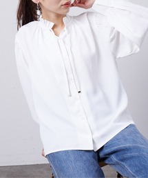 ネックフリル肩ギャザーブラウス