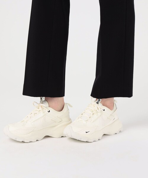 NIKE（ナイキ）の「■完売にて先方より非表示指定のため NIKE TC 7900 スニーカー（スニーカー・レディース・ホワイト・23/24/25）」の9枚目の写真