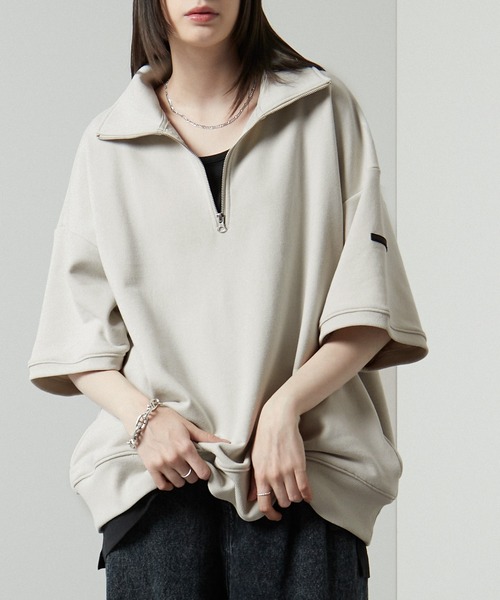Alfred Alex(アルフレッドアレックス)の「【Alfred Alex】ラバーロゴ ビッグハーフジップ半袖プルオーバー スウェT(スウェット・メンズ・ナチュラル/杢グレー/ブラック/ネイビー/チャコール・L/M)」の4枚目の写真