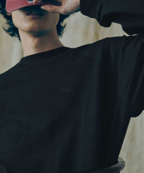 Bleme(ブレム)の「カットオフデザイン ロングスリーブ スリット入り ロゴ刺繍ルーズロンT(Tシャツ/カットソー・メンズ・ブラック/ホワイト/ネイビー・XL/S/M/L)」の12枚目の写真