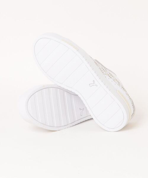 PUMA（プーマ）の「【PUMA】 ジェイダ リニュー レーザーカット（スニーカー・レディース・ホワイト・23.0cm/23.5cm/24.0cm/24.5cm/25.0cm）」の3枚目の写真
