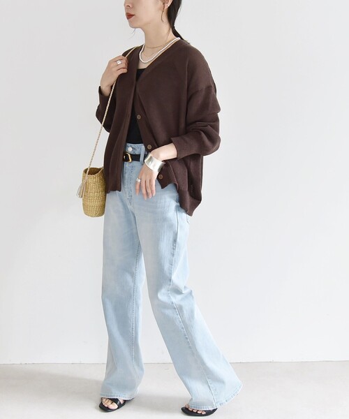 quaranciel（カランシエル）の「quaranciel:〈手洗い可能〉バルキー Vネック ニット カーディガン（カーディガン/ボレロ・レディース・ブラック/ブラウン/ベージュ/オレンジ・ONE SIZE）」の8枚目の写真