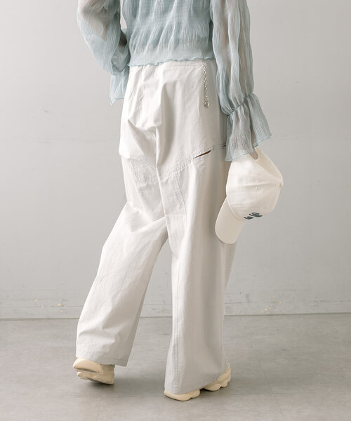 mline（エムライン）の「[mline]サイドカットパンツ（その他パンツ・レディース・ブラック/ベージュ/ライトグレー・1/2）」の13枚目の写真