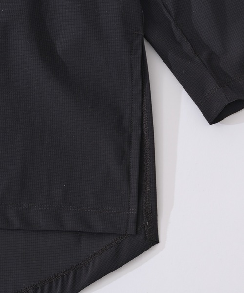 CIAOPANIC TYPY(チャオパニックティピー)の「ワッフルヘンリーオーバーサイズスタイルアップラッシュガード(水着・レディース・ブラック/カーキ/アイボリー・MEDIUM/LARGE)」の18枚目の写真