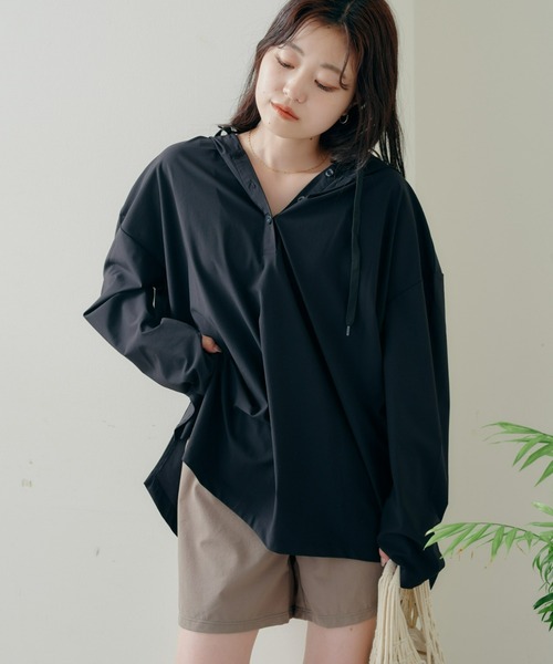 CIAOPANIC TYPY(チャオパニックティピー)の「ワッフルヘンリーオーバーサイズスタイルアップラッシュガード(水着・レディース・ブラック/カーキ/アイボリー・MEDIUM/LARGE)」の6枚目の写真