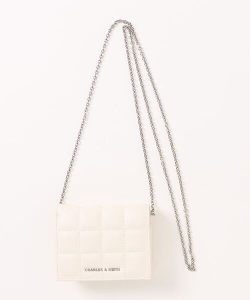 LLIC SQUAREキルトウォレットオンチェーン CHARLES & KEITH スクエア キルトチェーンハンドルウォレット