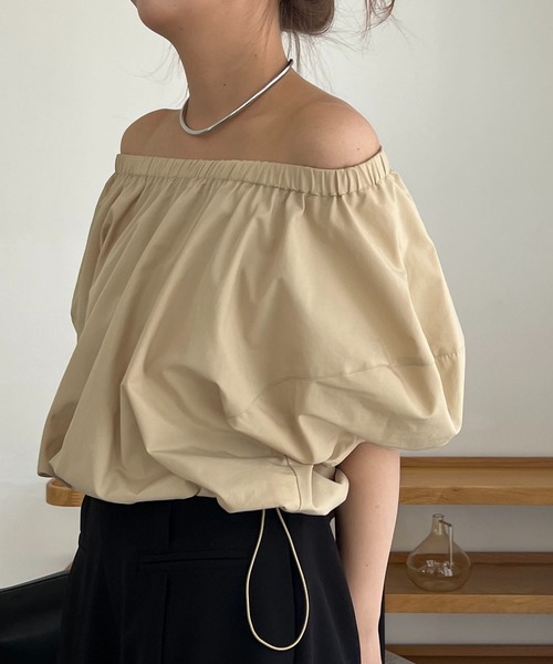 CAPRICIEUX LE'MAGE（カプリシューレマージュ）の「ギャザーネックパフブラウス（シャツ/ブラウス・レディース・ベージュ/ブラック/ホワイト・FREE）」の8枚目の写真