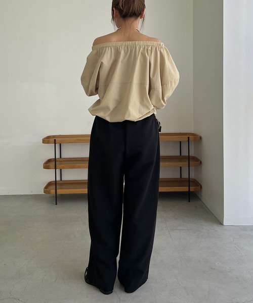 CAPRICIEUX LE'MAGE（カプリシューレマージュ）の「ギャザーネックパフブラウス（シャツ/ブラウス・レディース・ベージュ/ブラック/ホワイト・FREE）」の7枚目の写真