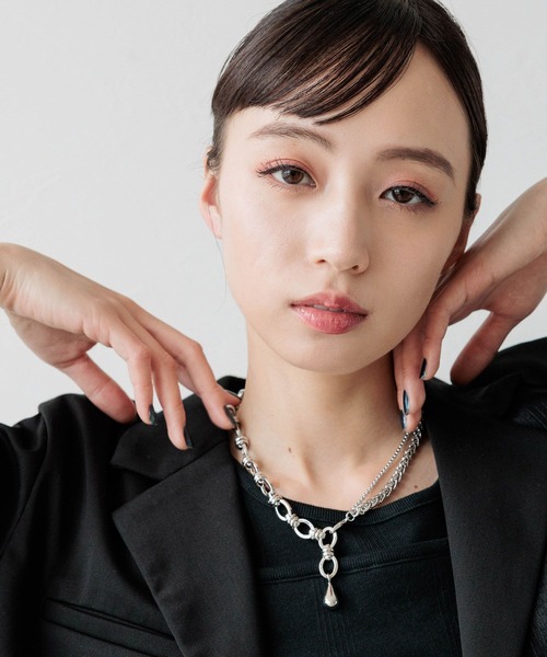 HARE（ハレ）の「モチーフツキチェーンネックレス(HARE)（ネックレス・レディース・シルバー/ゴールド/シルバー系その他/シルバー×ゴールド・FREE）」の9枚目の写真