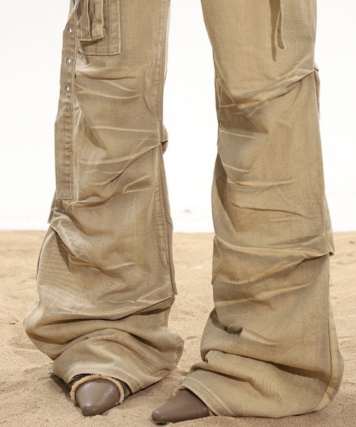 【セール】A'GEM/9 × .kom 『.KOM/ドットケーオーエム』アンバランスポケットパンツ(その他パンツ)|.KOM(ドットコム) 【セール】A'GEM/9 × .kom 『.KOM/ドットケーオーエム』アンバランスポケットパンツ(その他パンツ)|.KOM(ドットコム)