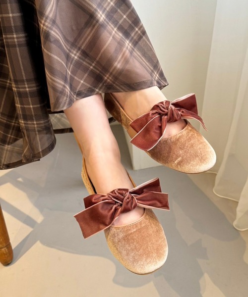 one after another NICE CLAUP（ワンアフターアナザーナイスクラップ）の「リボンカンフーシューズ/WEB限定アイテム（バレエシューズ・レディース・ブラック/ピンクベージュ・LL/S/M/L）」の15枚目の写真