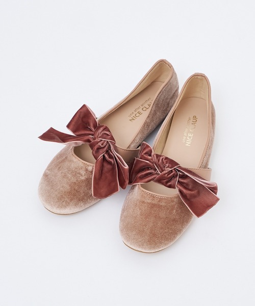 one after another NICE CLAUP（ワンアフターアナザーナイスクラップ）の「リボンカンフーシューズ/WEB限定アイテム（バレエシューズ・レディース・ブラック/ピンクベージュ・LL/S/M/L）」の4枚目の写真