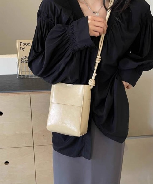 pumpkin port(パンプキンポート)の「サコッシュ 斜め掛けBAG(ショルダーバッグ・レディース・ベージュ/シルバー/アイボリー/ブラック/ブラウン/ゴールド・FREE)」の14枚目の写真