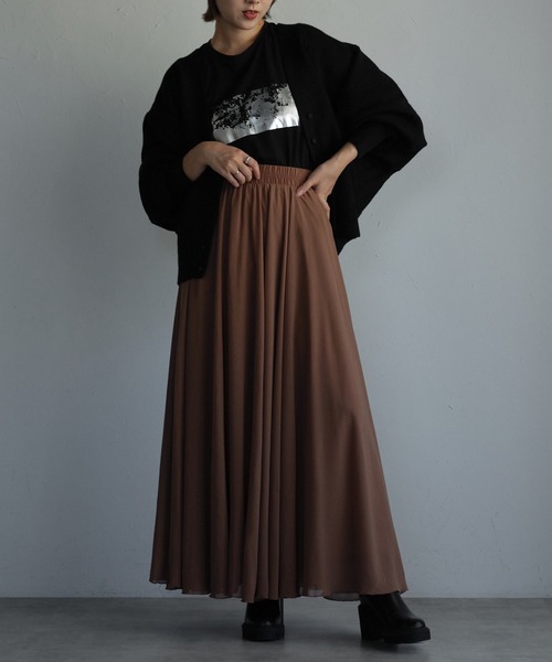 model:163,5㎝　着用サイズ：FREE