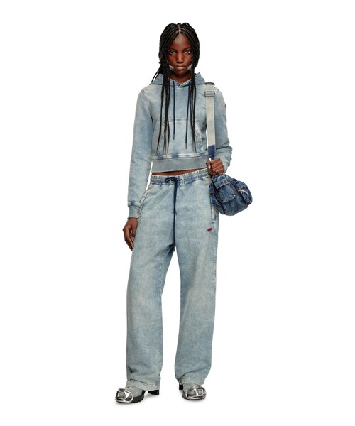 DIESEL(ディーゼル)の「レディース ストレートフィットトラックデニム D-MARTIANS(デニムパンツ・レディース・ブルー・SMALL/X-SMALL/MEDIUM/LARGE)」の3枚目の写真